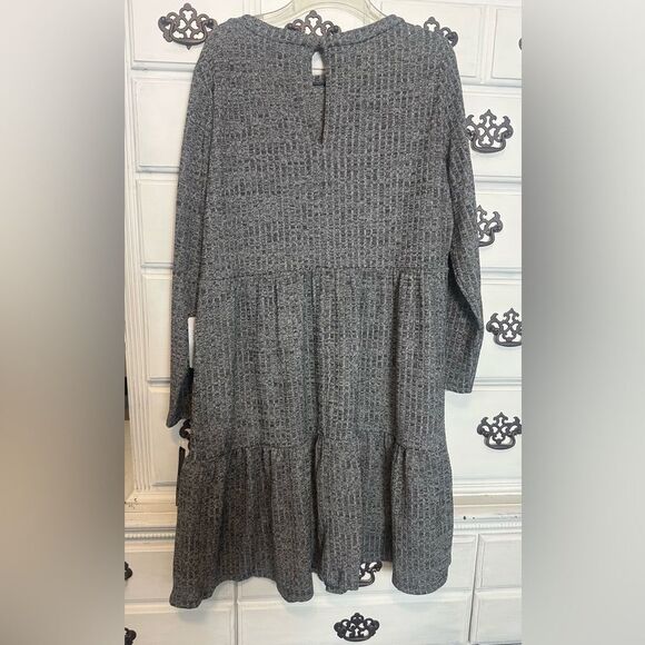 Maggy London Tiered Knit Mini Dress‎ - Picture 12 of 16